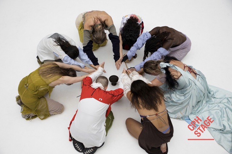 DRYPPENDE STOF - Sapfos fragmenter // CPH STAGE