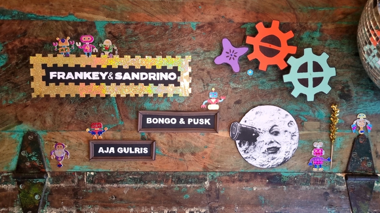 Natmaskinen ▼ Frankey & Sandrino ▲ Bongo & Pusk ▼ Aja Gulris