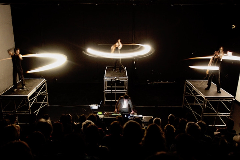 SPEAKER SWINGING - GORDON MONAHAN