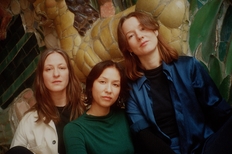 Halvcirkel feat.Meldgaard - Brorsons Kirke